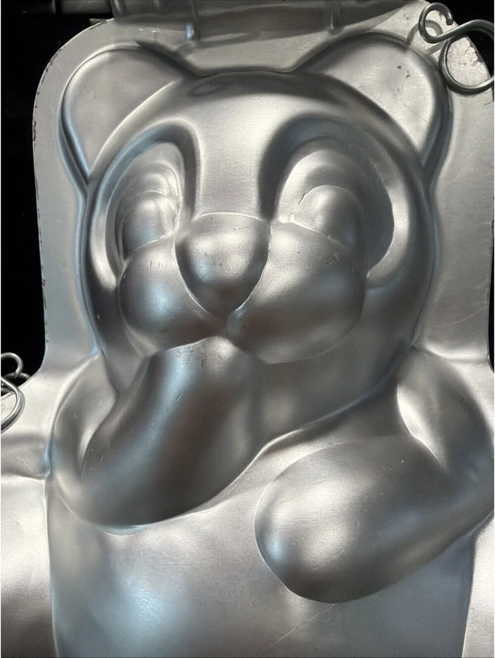 Wilton Stand Up Cuddly Bear Birthday Cake Pan Set Aluminum 2 Pc 2105-603